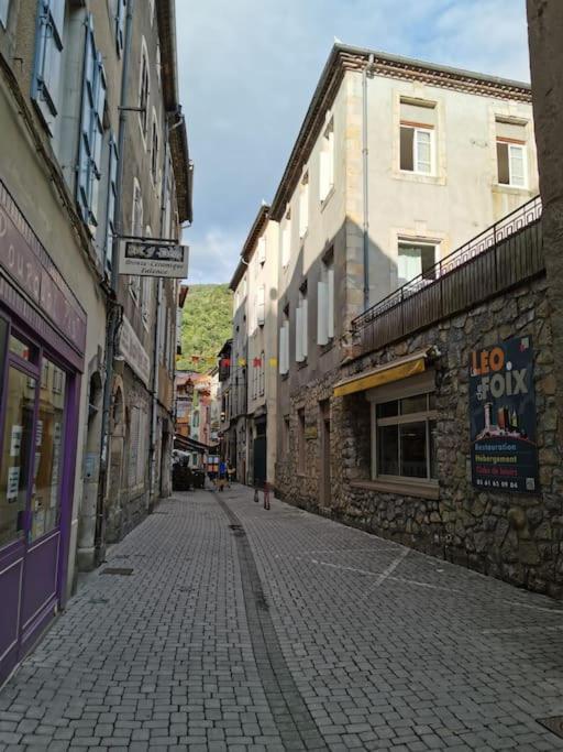 Style Et Ambiance Lägenhet Foix Exteriör bild