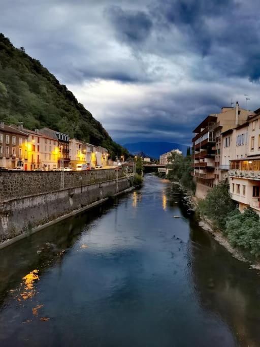 Style Et Ambiance Lägenhet Foix Exteriör bild